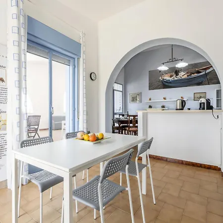 Terrazza Sul Mare By Interhome * 발레스트라테